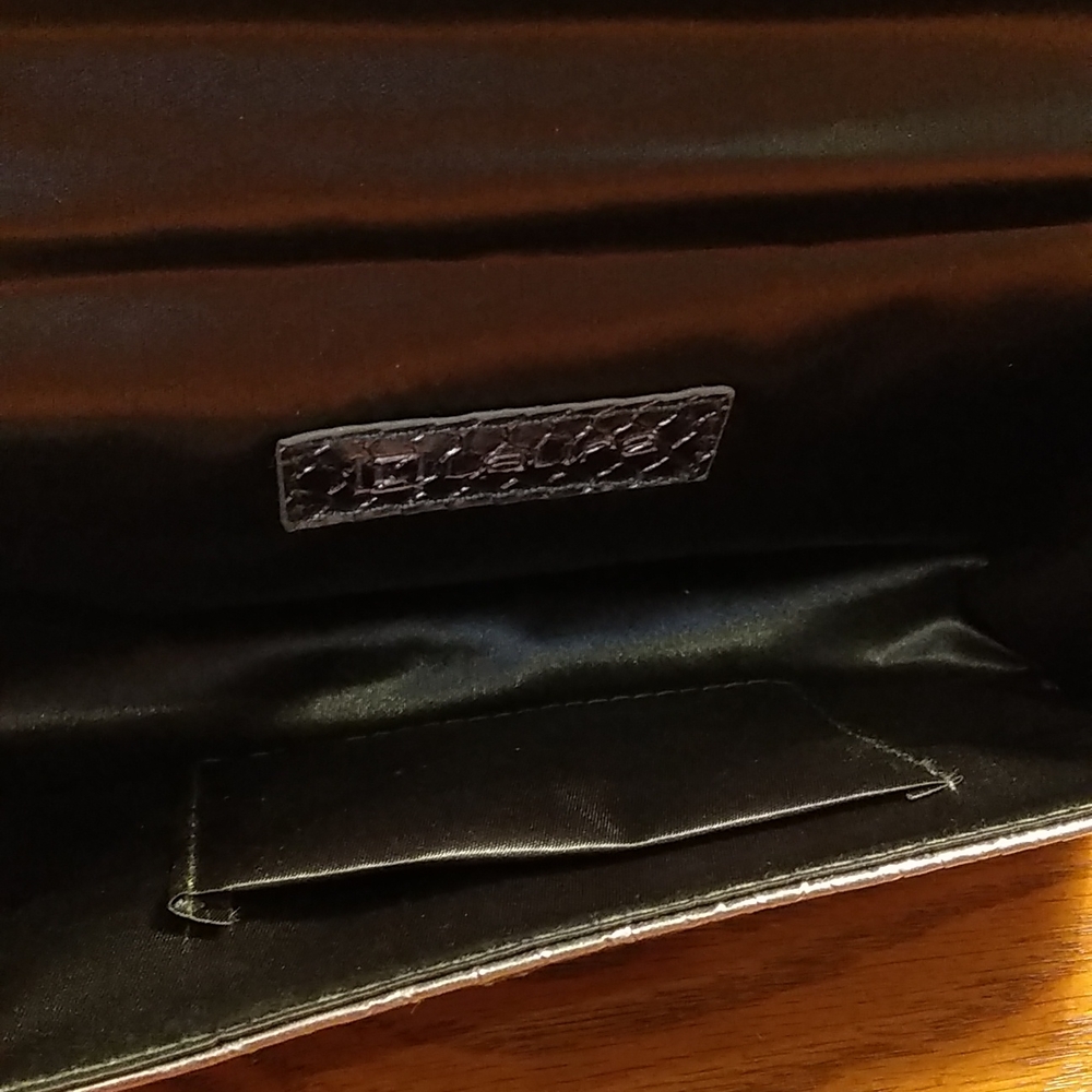 Laura Metallic Evening Clutch - Picture 4 of 8